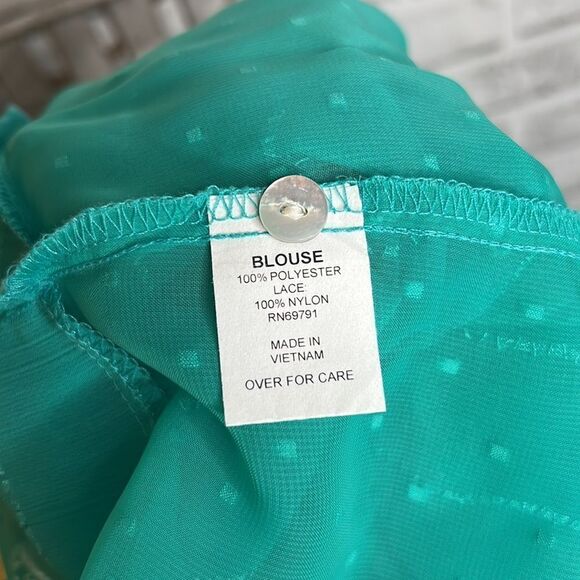 Fig and Flower Turquoise Blouse with Embroidered Design - Picture 7 of 7